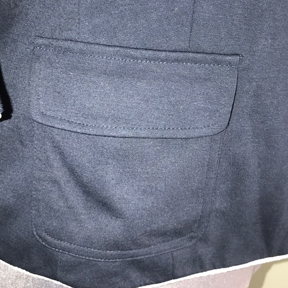 SALE! Navy Blazer - Picture 4 of 8